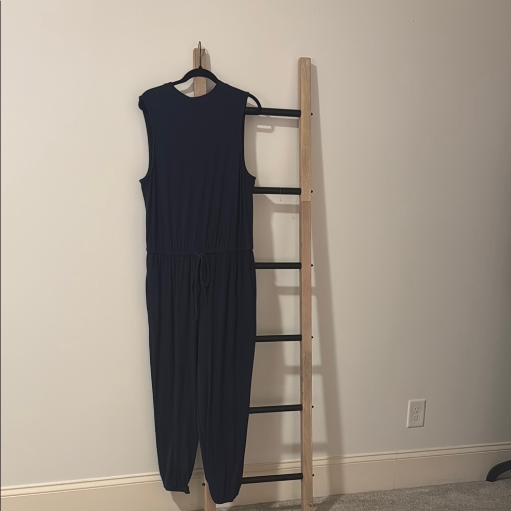 Chic Black Sleeveless Jumpsuit with High Neckline